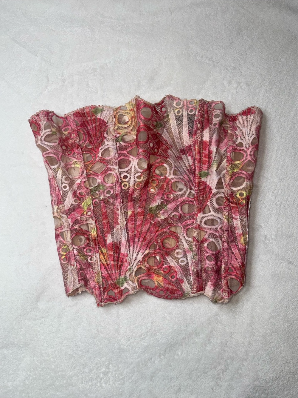 PrettyLittleThing Pink Multi-Print Strapless Lace Bustier